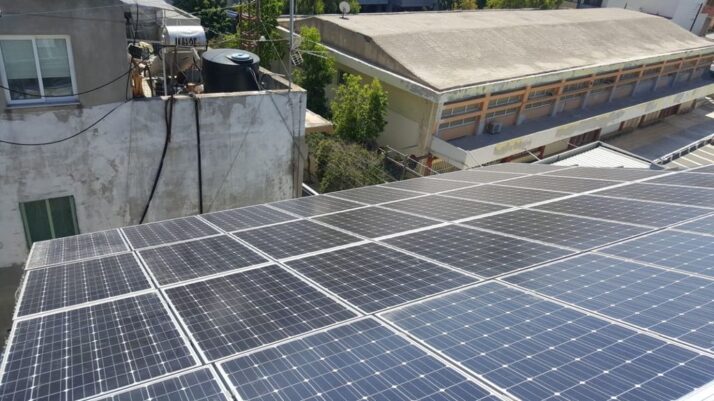 Φωτοβολταϊκό σε επικλινή ξύλινη στέγη στο Ηράκλειο